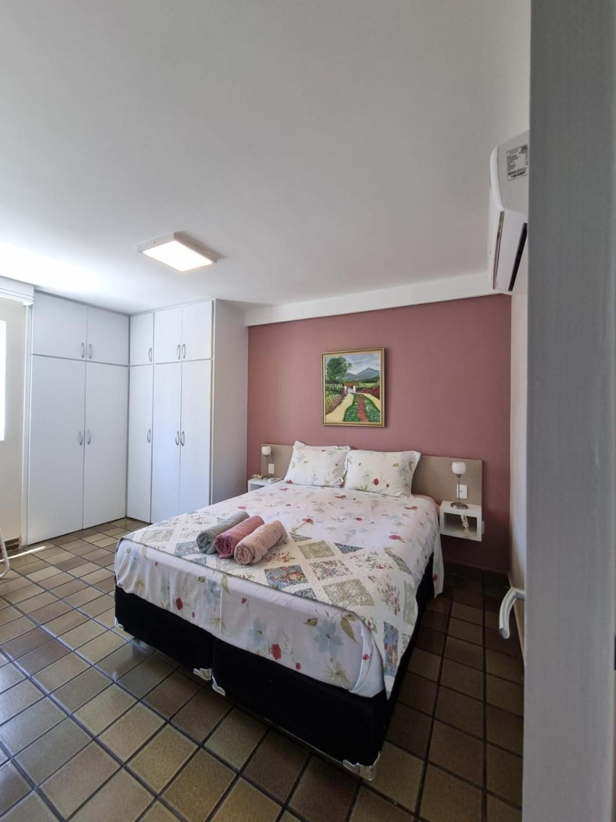 De 3 Quartos A 100 Metros Da De Boa Viagem *