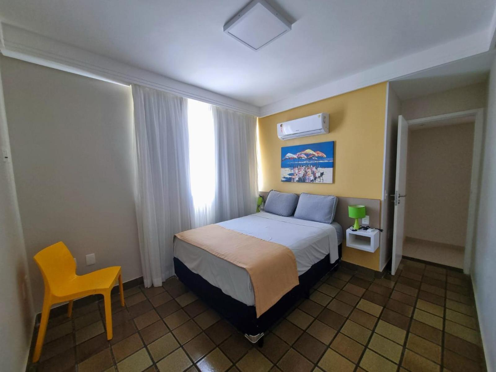 De 3 Quartos A 100 Metros Da De Boa Viagem *