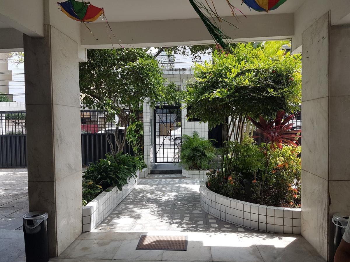 De 3 Quartos A 100 Metros Da De Boa Viagem Apartment
